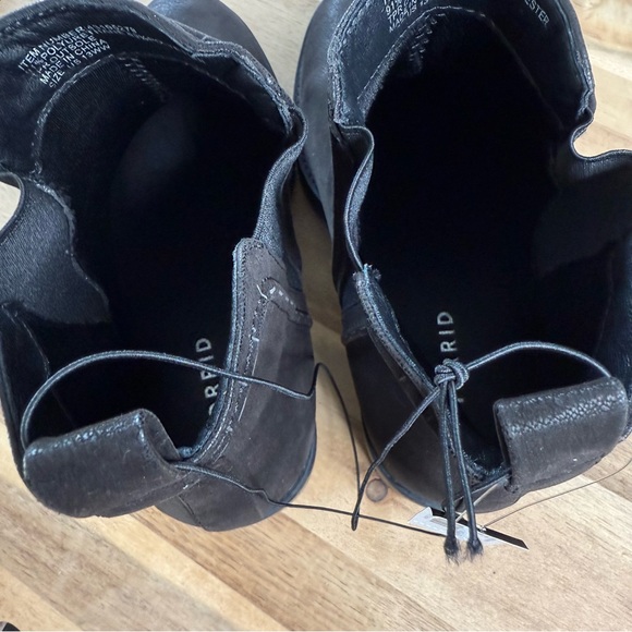 New Torrid Lug Heeled Chelsea Bootie Womens Size 13 - Picture 3 of 8